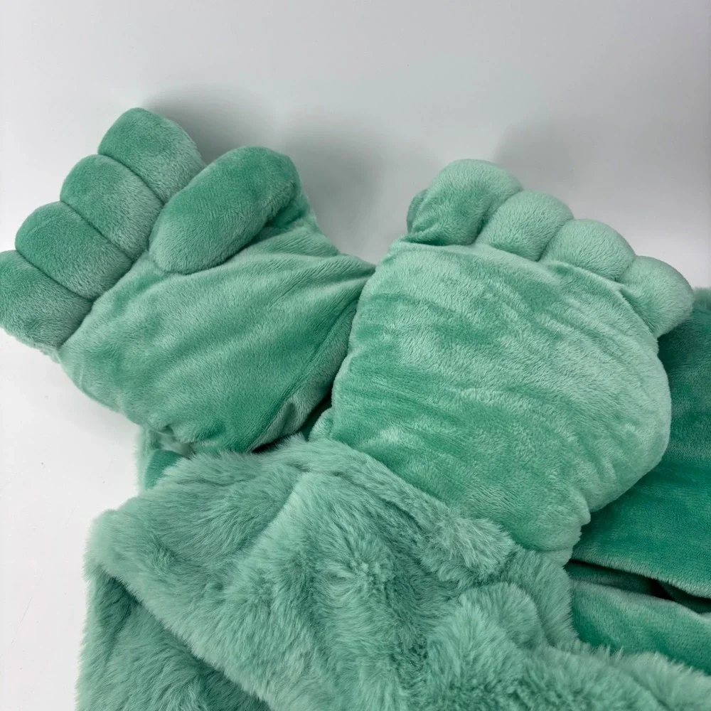 Marvel Pillowfort Hulk Wearable Throw Blanket Kids Green Faux Fur Hooded 40x50